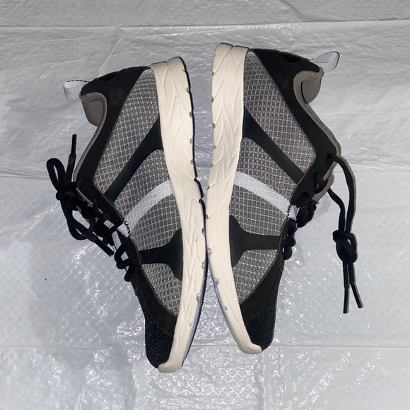 Vionic Brisk Radiant Black and Gray Size 8.5 - Picture 8 of 13